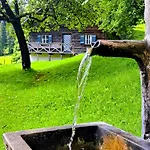 Huetten-idylle Im Naturparadies