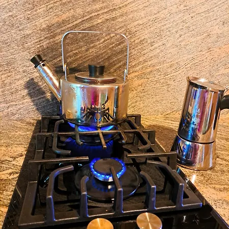 Huetten-idylle Im Naturparadies *