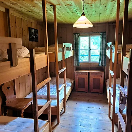 Vakantiehuis Huetten-idylle Im Naturparadies
